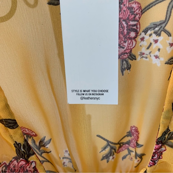 NWT FeathersNYC High Low Sheer Floral Wrap/Cover Up Size Small - Picture 4 of 12